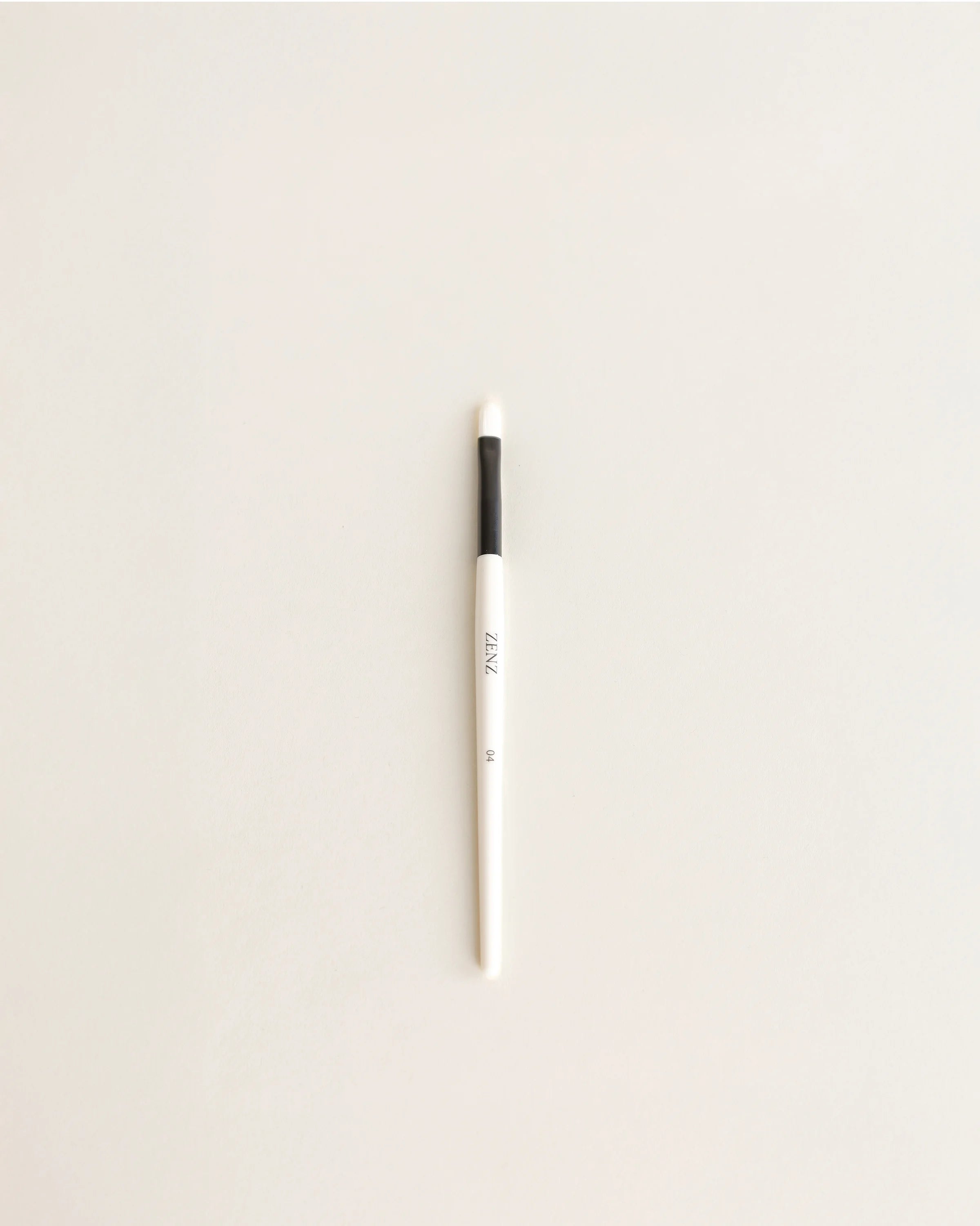 MAKEUP BRUSH 04 EYES
