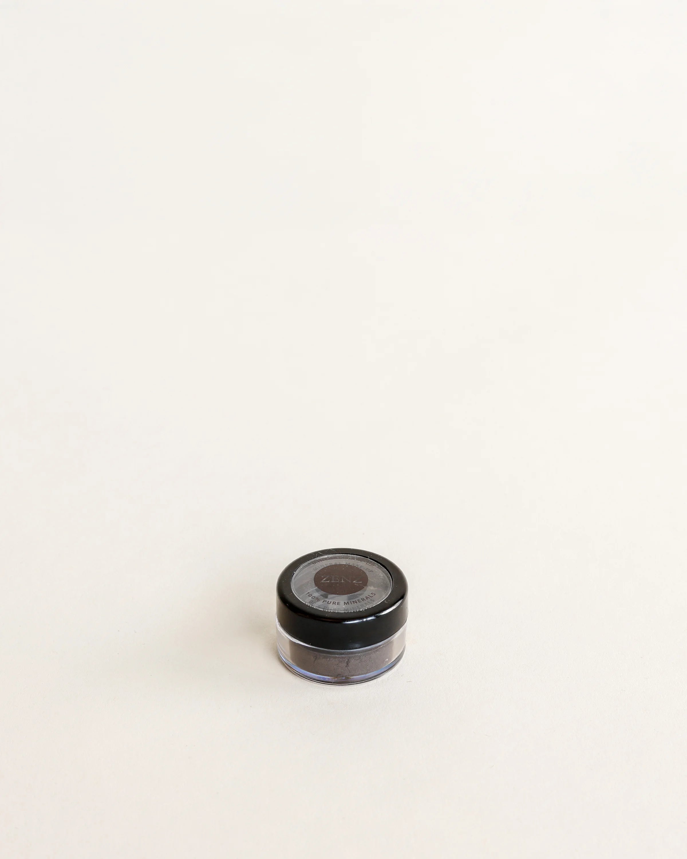 Mineral Eyeshadow Nelly no. 50, coal