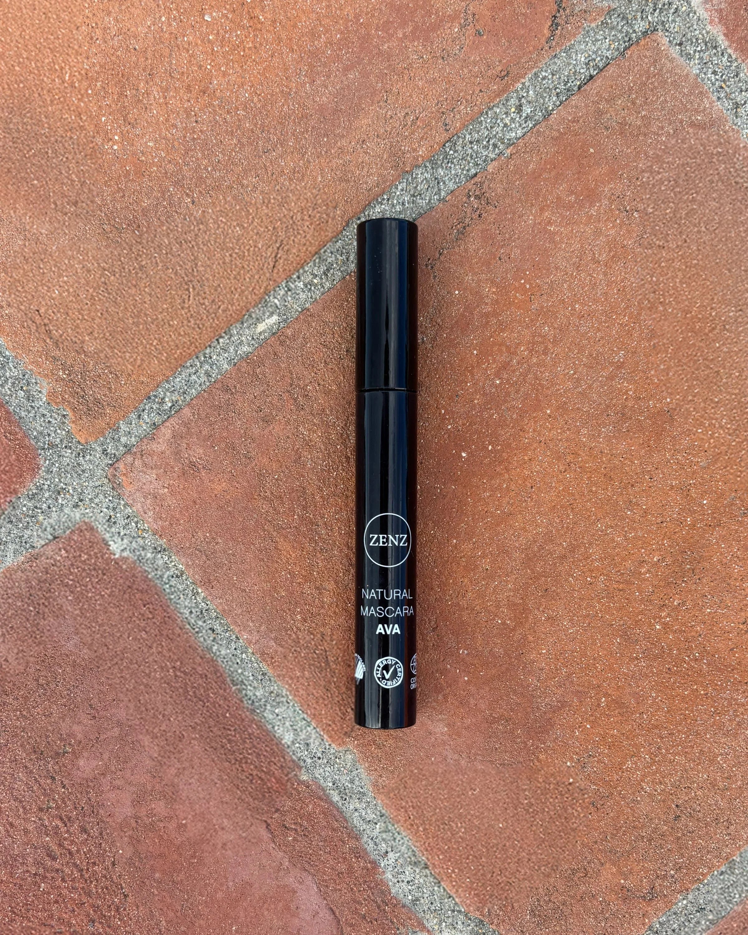 Natural Mascara Ava, black